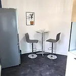 Dans Les Nuages - Entrée Autonome - Centre Apartamento