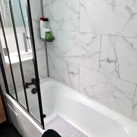 Dans Les Nuages - Entree Autonome - Centre Apartmán