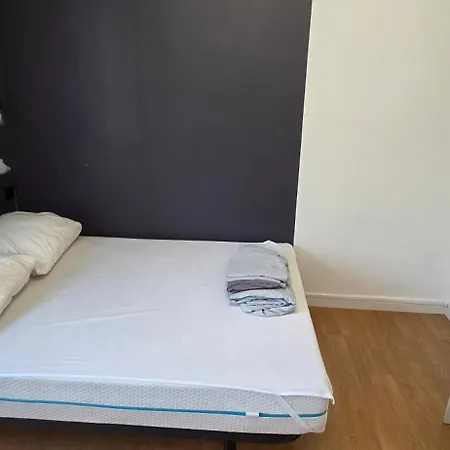 Dans Les Nuages - Entree Autonome - Centre
